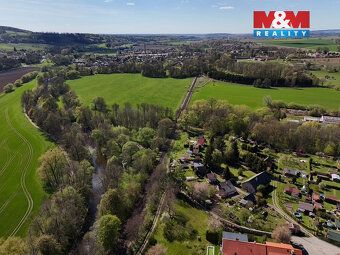 Prodej stavebního pozemku 466 m² v zahrádkářské kolonii ve V