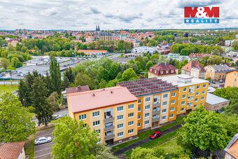 Nabízí na prodej útulný byt 1+1 o užitné ploše 36 m² v klidn