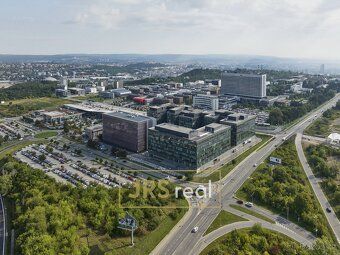 Ev.č. 140015JS Nabízíme k pronájmu moderní pracovní prostor 