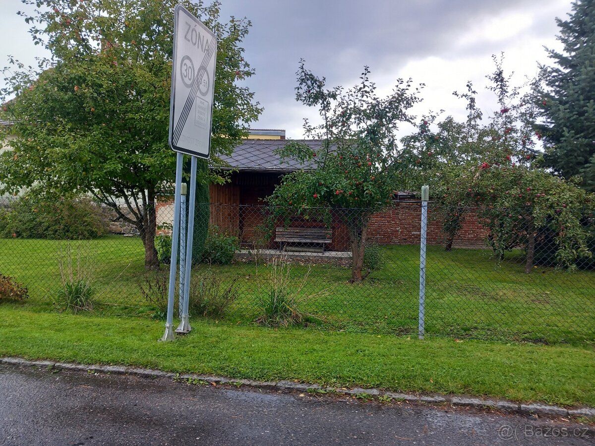 Pozemek č.p.1294/1-zahrada o velikosti 725m2. Pozemek územní