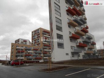 +popl. 5000, +elektřina, 2kk 67m² Modenská, Praha 10 Horní M