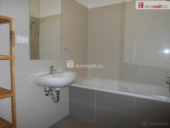 +popl. 5000, +elektřina, 2kk 67m² Modenská, Praha 10 Horní M