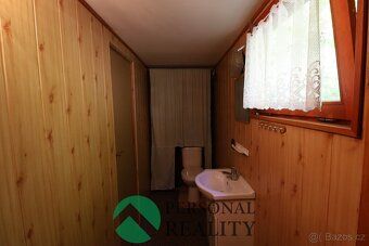 Ev.č. 02278 Nabízíme k prodeji útulnou rekreační chatu situo