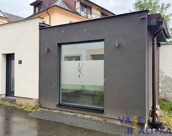 Nabízíme k pronájmu komerční prostor o velikosti 17m2, na ul