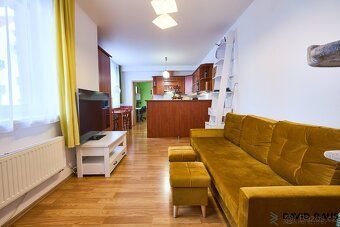Ev.č. 00370 Nabízím k prodeji byt s parkovacím stáním (12 m²