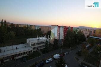 +provize RK+elektrika/plyn cca 1500,-kč, Exkluzivně nabízíme