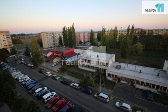 +provize RK+elektrika/plyn cca 1500,-kč, Exkluzivně nabízíme