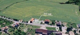 Nabízíme k prodeji zemědělský pozemek ve výlučném vlastnictv