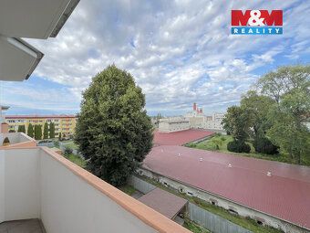 Tento byt o celkové velikosti 56 m2 (v ploše je zahrnut 6 m2