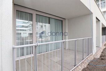 Nabízíme pronájem krásného bytu 3+kk/T, 105m2, v přízemí nov