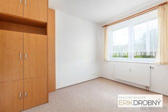 Nabízím k pronájmu částečně vybavený byt ve vyhledávané loka