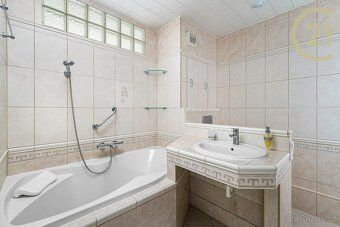 Nabízím k prodeji prostorný byt 2+1 v jedné z nejvyhledávaně