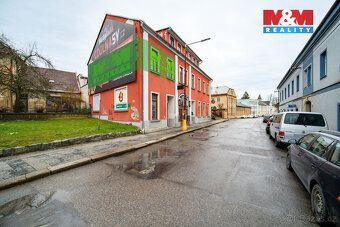 Nabízím k prodeji prostorný byt 2+kk o užitné ploše 74 m², u