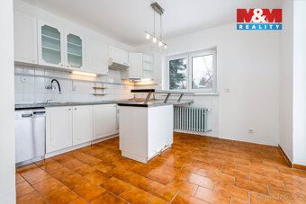 Hledáte dům, který nabídne prostor, klid i soukromí pro celo