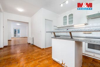 Hledáte dům, který nabídne prostor, klid i soukromí pro celo