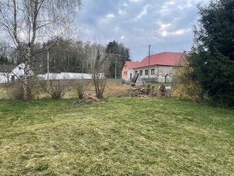 Prodám soubor 2 sousedících st. pozemků užívaných jako 1 cel