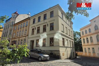 Nabízíme k pronajmutí slunný byt 2+1, v centru města Jablonc