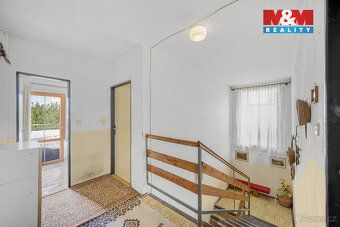 Prodej prostorného rodinného domu v klidné části obce Pohoří