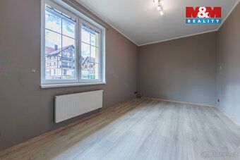 Rozrůstající se průmyslová zóna v Chebu a tato jedinečná nem
