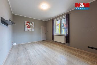 Rozrůstající se průmyslová zóna v Chebu a tato jedinečná nem