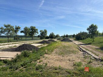 Pronájem, komerční/sklad, 5600 m2, 50364 Měník, Hradec Králo