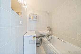 Nabízíme ke koupi byt o dispozici 3+1 s užitnou plochou 64 m