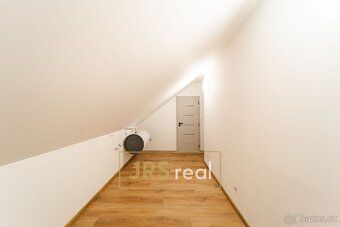 Ev.č. 160132JV Ve výhradním zastoupení majitele Vám nabízíme