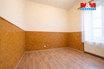 Nabízíme k prodeji prostorný byt 4+1 o užitné ploše 97 m² v 