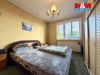 Nabízíme k dlouhodobému pronájmu prostorný byt 3+1 situovaný
