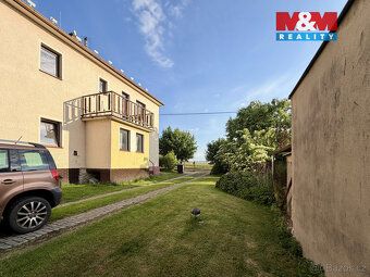 Nabízíme k dlouhodobému pronájmu prostorný byt 3+1 situovaný