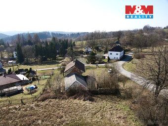 Nabízíme k prodeji rodinný dům v klidné části obce Javoří – 