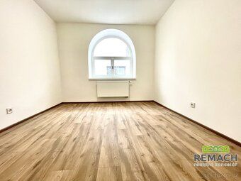 Ev.č. 03533 Nabízíme k pronájmu moderní byt o dispozici 4+kk