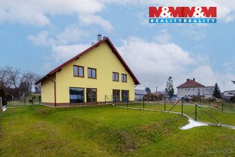 Nabízíme k prodeji moderní novostavbu - polovinu rodinného d