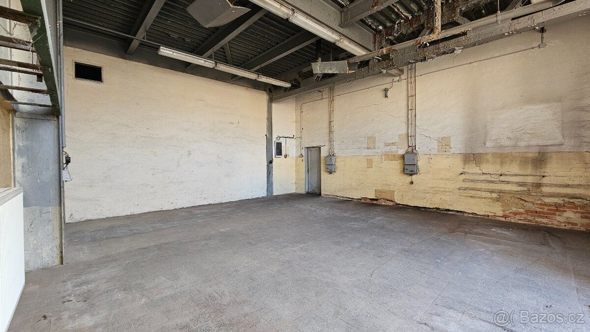 Nabízím k pronájmu skladovací objekt o celkové ploše 69 m², 