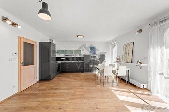 Ev.č. 01705 Nabízíme k prodeji útulný a světlý byt 3+kk o pl