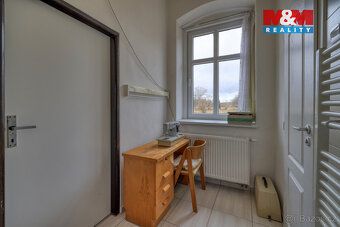 Nabízíme k prodeji rodinný dům v obci Kůzová. Dům je prostor