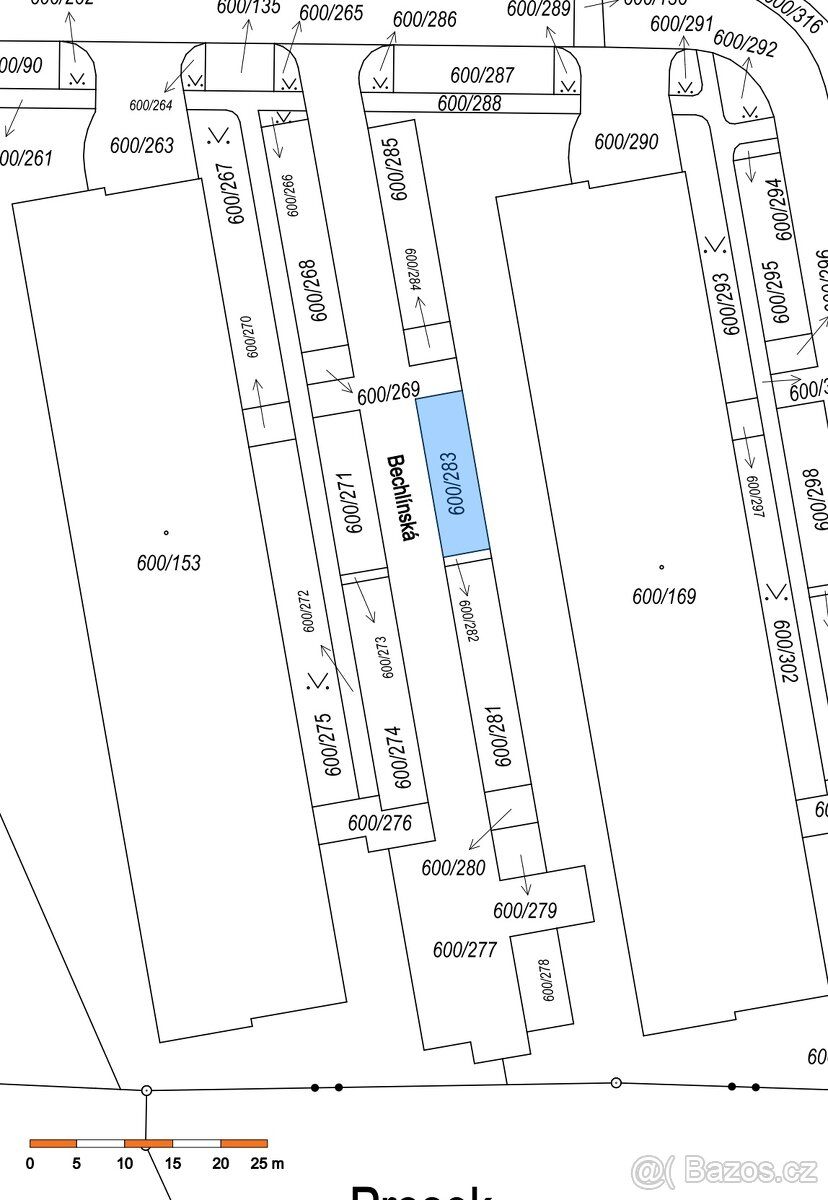 Nabízím k pronájmu parkovací místo o velikosti 13 m² v tiché