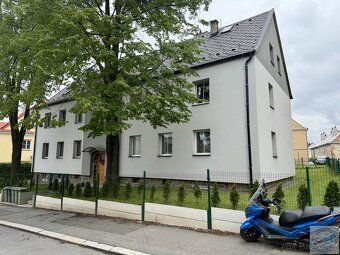 Hledáte menší byt v Opavě s možností využití zahrady? Nevadí