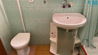 Ev.č. 01084 Nabízíme k dlouhodobému pronájmu prakticky řešen