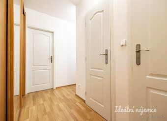 K dlouhodobému podnájmu nabízíme byt o dispozici 2+kk v loka