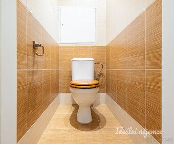 K dlouhodobému podnájmu nabízíme byt o dispozici 2+kk v loka