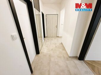 Nabízíme ke koupi prostorný byt 3+1 o užitné ploše 72m² v kl