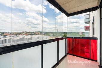 K dlouhodobému podnájmu nabízíme krásný a moderní byt o disp