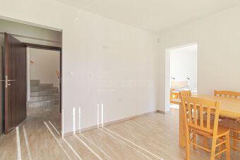 Exkluzivně nabízíme k prodeji apartmánový dům s pozemkem 320