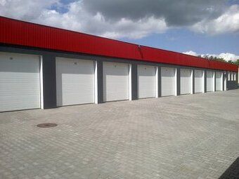 Prodám garáž, 20m2 , přístup ze společného dvora uzavřeného 