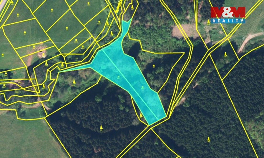 Nabízíme k prodeji pozemek o výměře 3308 m² v katastru obce 