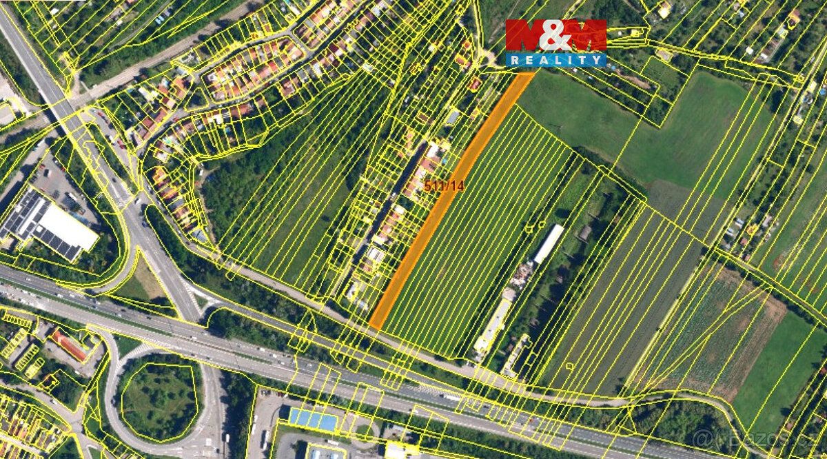 Nabízíme k prodeji pozemek o rozloze 1198 m² v katastrálním 