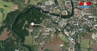 Nabízíme k prodeji pozemek o rozloze 1276 m², ideální pro vý