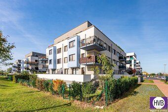 Nabízíme k pronájmu byt o dispozici 4+kk, o výměře 103m2 + p
