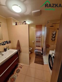 Exklusivně Vám nabízíme k prodeji světlý, moderní byt v osob